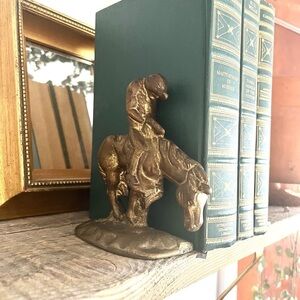 Cast Bronze Trails End, Trail of Tears book ends